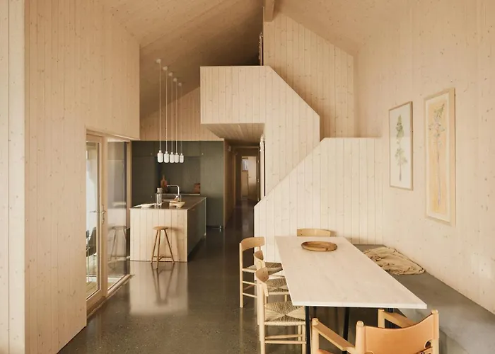 Architect-designed With Mylla Views Feriehus